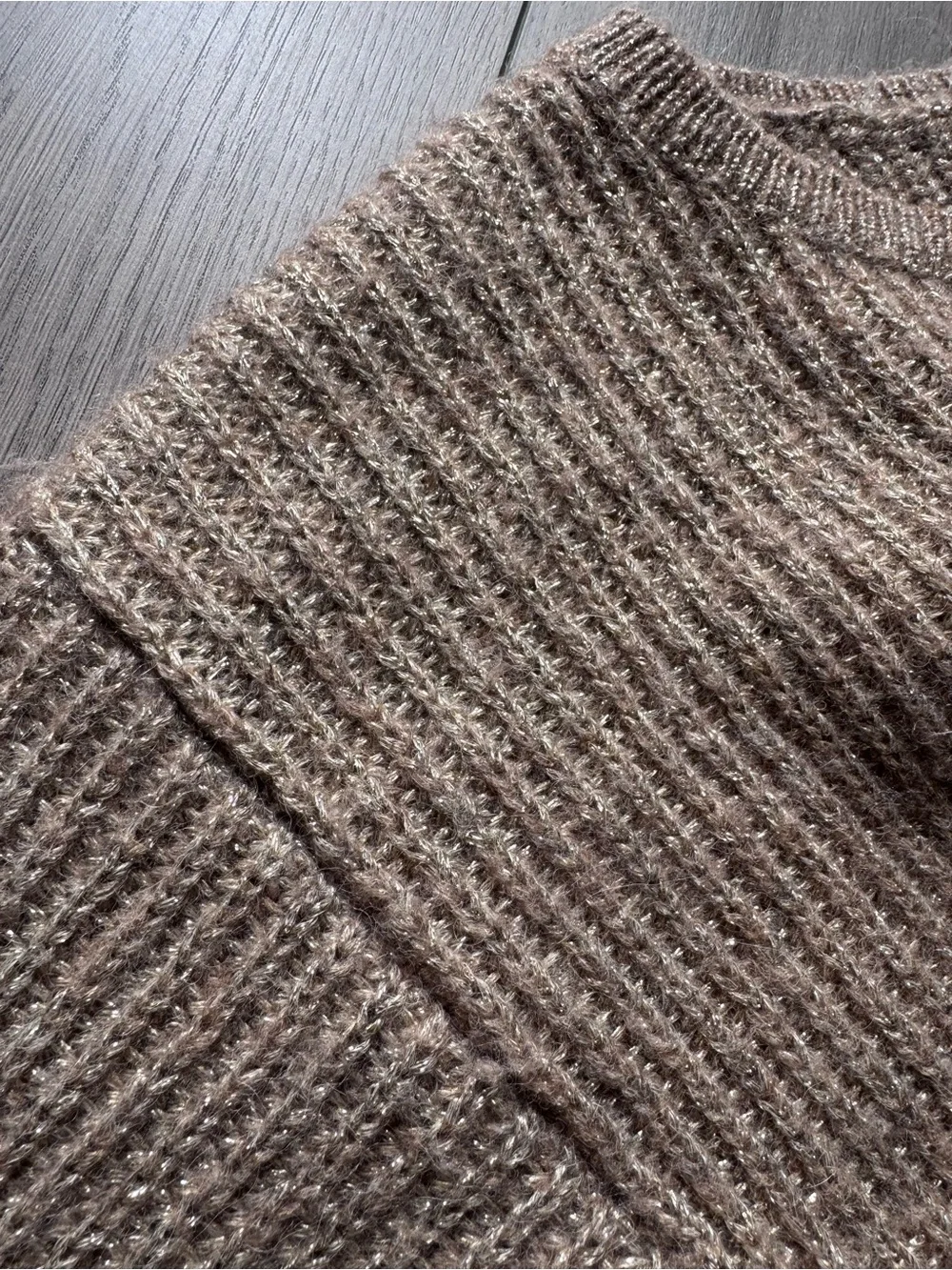 Banana Republic M Gold Wool Alpaca Ribbed Crewneck Sweater Preppy Quiet Luxury